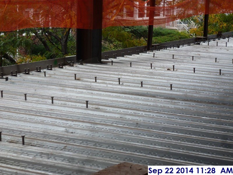 Started installing nelson studs at the 2nd floor metal decking Facing West (800x600)